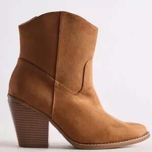 Ashley Stewart Brown Heeled Boots